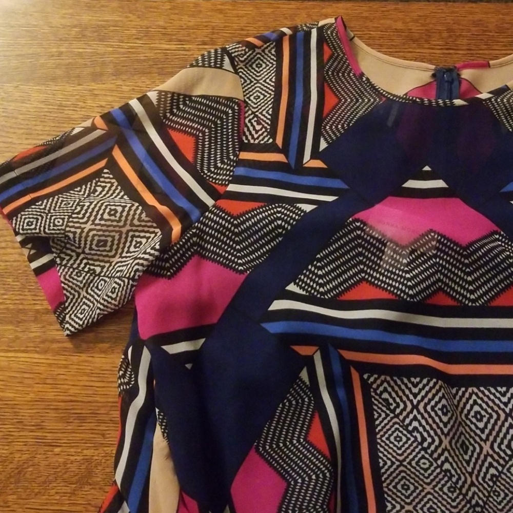 Bold High-Low Hem Shift Dress